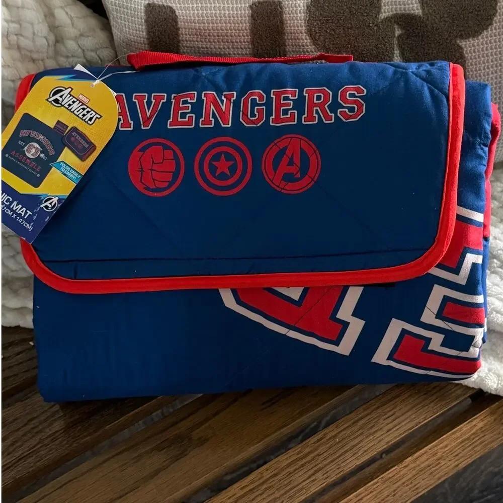 Marvel Avengers Assemble Picnic Blanket Outdoor Mat 54x58  NWT